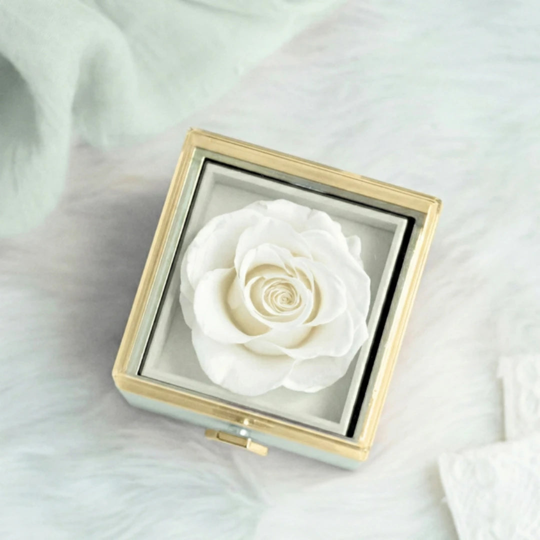 "Amore Eterno" Rosa Stabilizzata con Collana Personalizzata