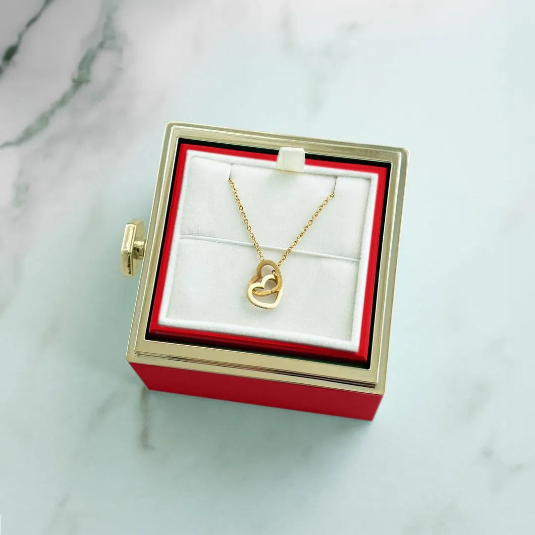 "Amore Eterno" Rosa Stabilizzata con Collana Personalizzata